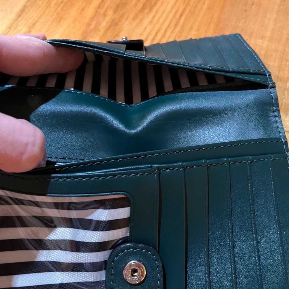 Kate Spade Madison Slim Bifold Wallet Green - Picture 7 of 10